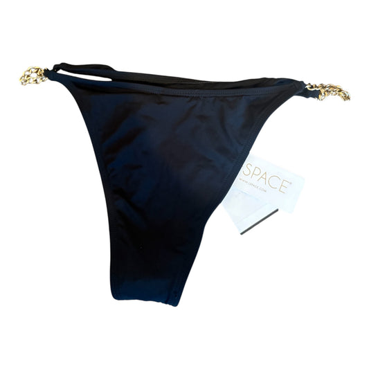 Small chain detail black swim bottoms