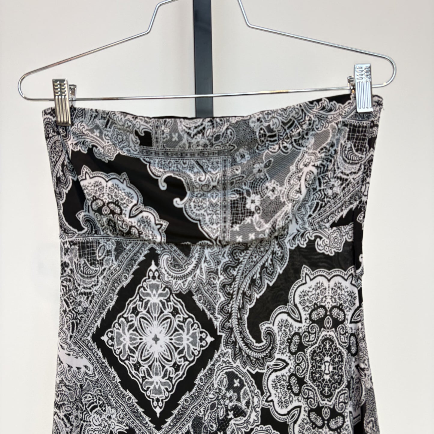 Small black abstract strapless euro dress